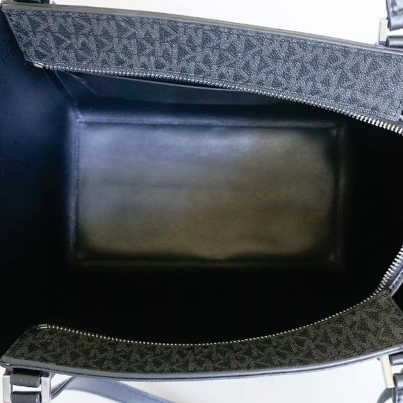 SALe‼️‼️-NWT Michael Kors Tote&Wallet SET - Picture 4 of 4